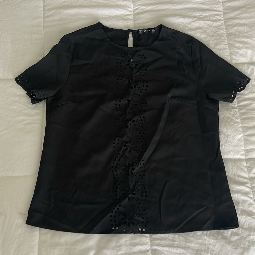 Black shirt